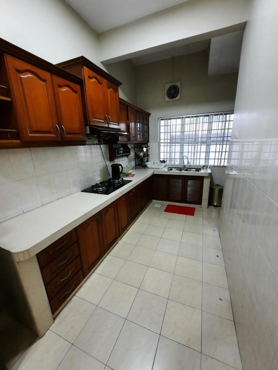 Homestay Dr. Z Кланг Екстер'єр фото